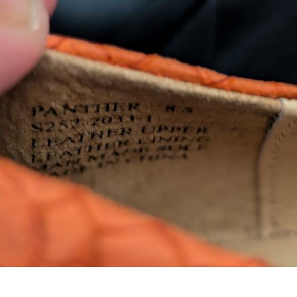 Miz Mooz Panther Orange Red Fish Scale 100% Leather NWOT Round Toe Flat Sz 8.5 - Picture 8 of 9